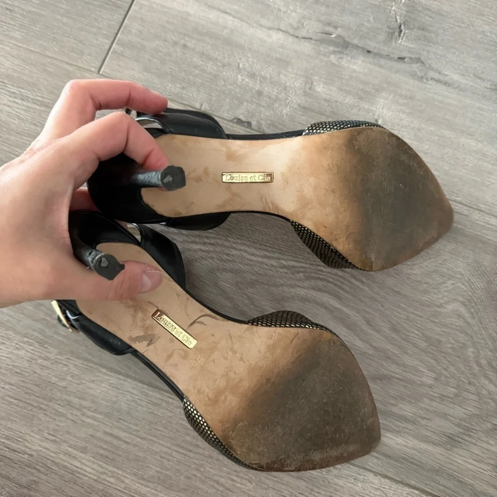 Louise et Cie Black & Gold Ankle Strap Leather Point Toe Heels‎